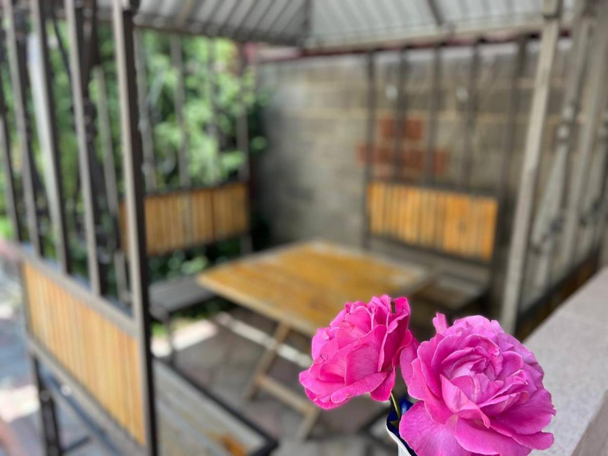 Tan Nuru Guest House Гостевой Дом Тан Нуру Tscholponata Exterior foto