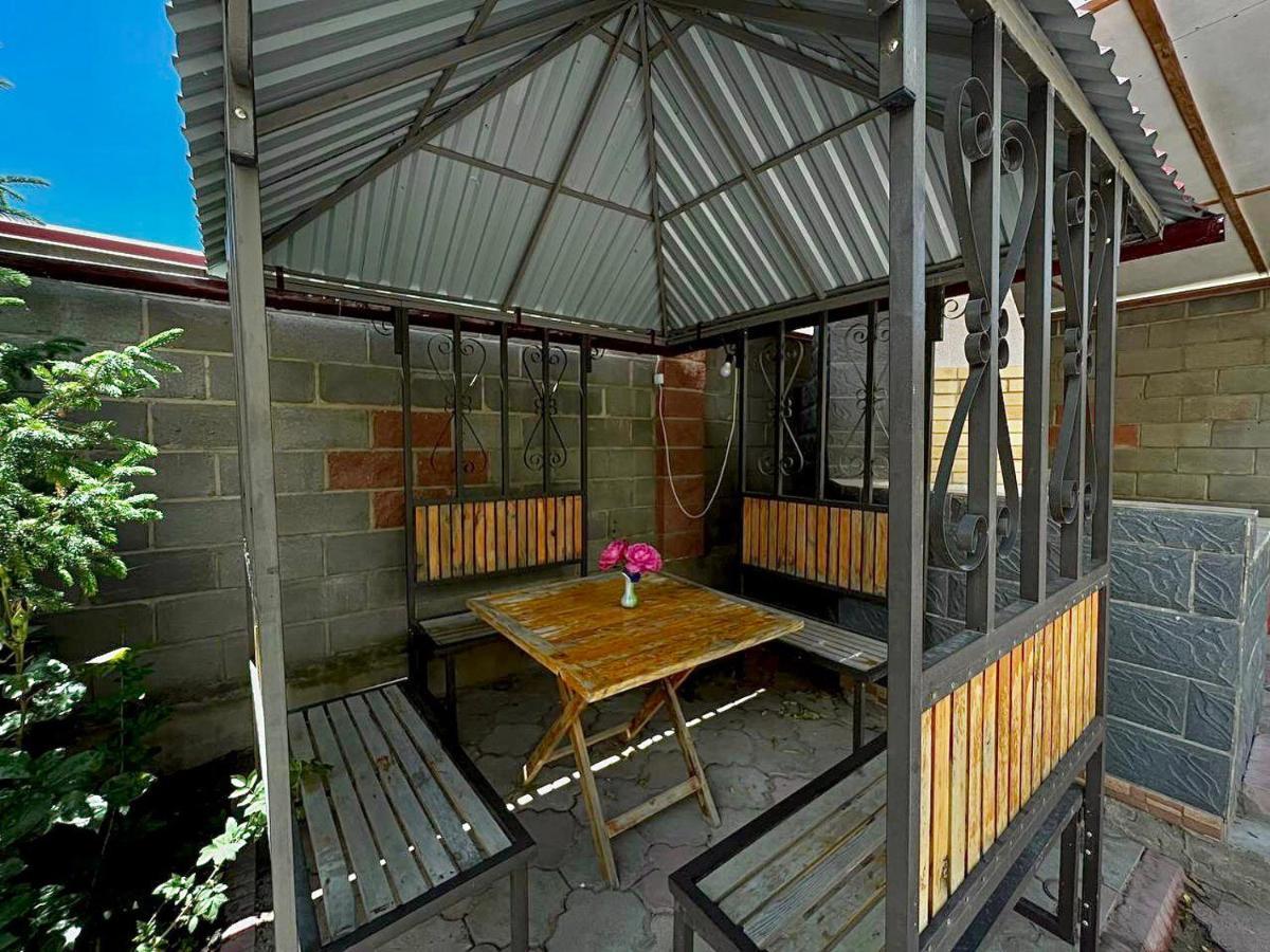 Tan Nuru Guest House Гостевой Дом Тан Нуру Tscholponata Exterior foto